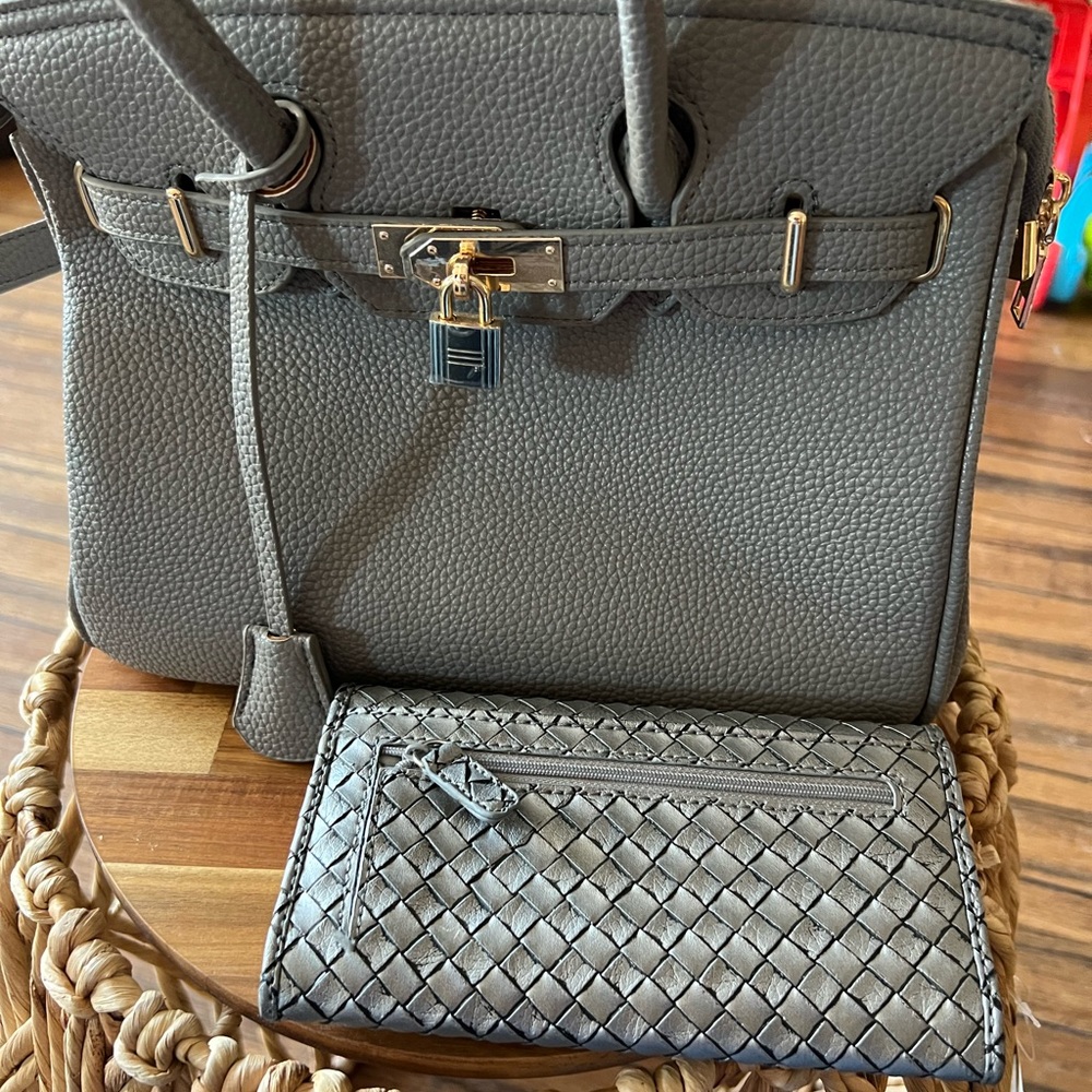 Fashion hand bag with wallet